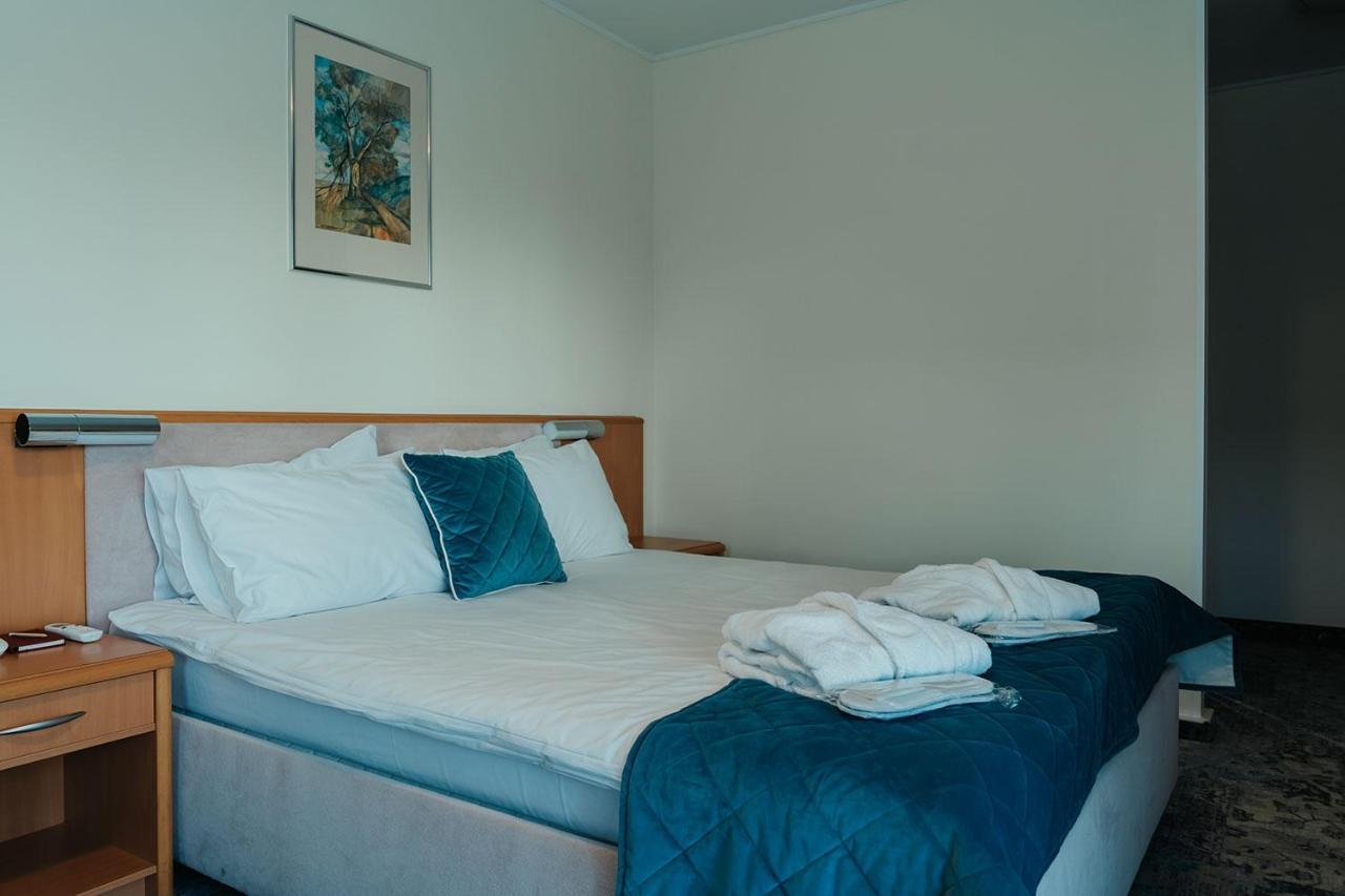 Hotel Mragowo Resort&Spa Экстерьер фото