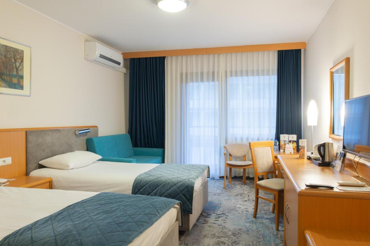 Hotel Mragowo Resort&Spa Экстерьер фото